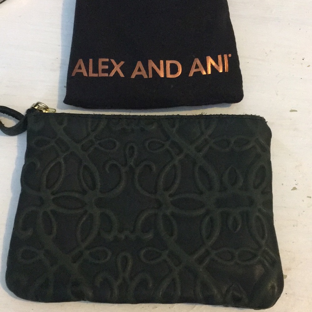 NWOT Forest green small Alex and Ani pouch